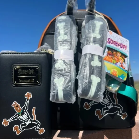 New Loungefly Scooby Doo Cosplay Backpack and Wallet